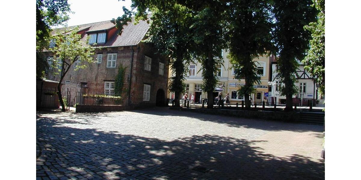 Etagenwohnung Flensburg - 3 Zimmer, 96 m&sup2;, 960&euro; | Angebot:26505731