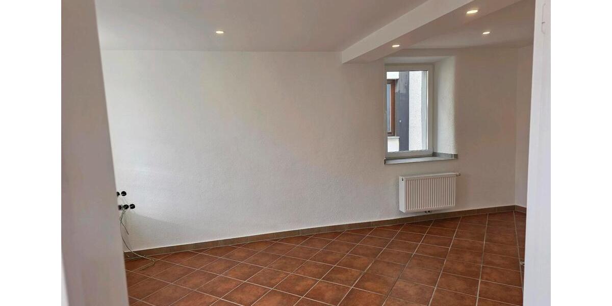 Einfamilienhaus Welling - 7 Zimmer, 185 m&sup2;, 1.750&euro; | Angebot:24848218