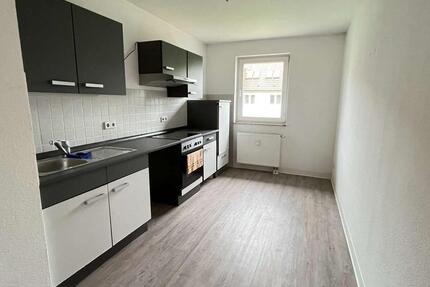Wohnung Halberstadt - 3 Zimmer, 91 m&sup2;, 499&euro; | Angebot:26675303