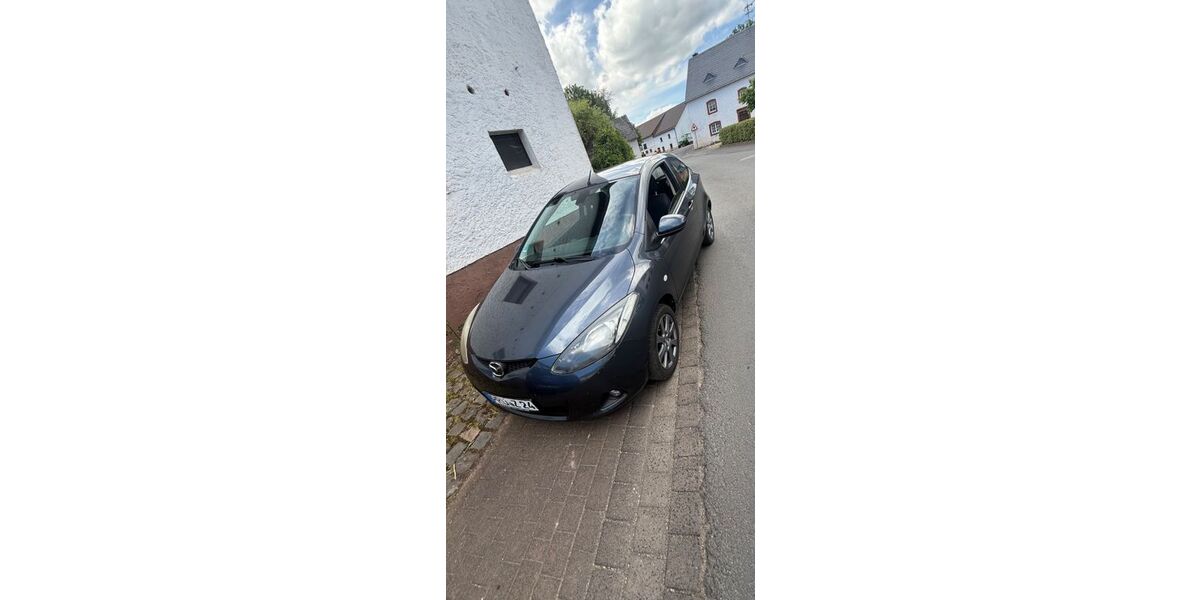 Mazda 2 183.220 km 1.999 &euro; Schmelz 66839