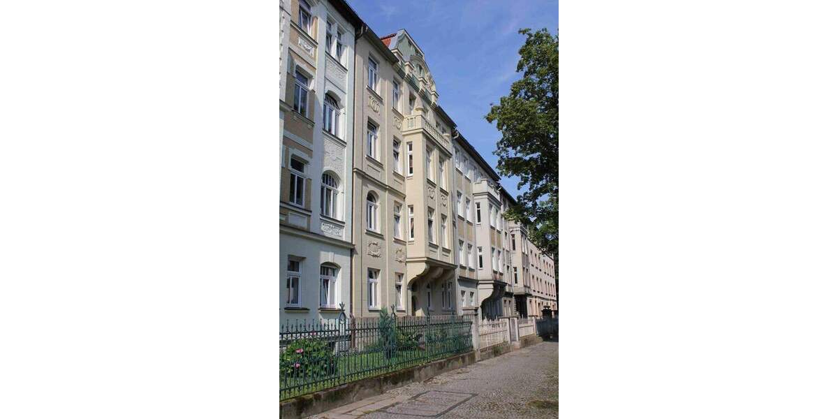Etagenwohnung Weißenfels - 2 Zimmer, 65 m&sup2;, 450&euro; | Angebot:26438046