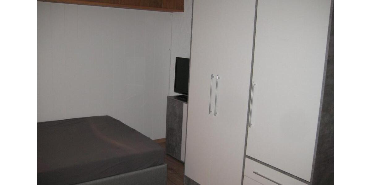 Etagenwohnung Sankt Leon-Rot Rot - 1 Zimmer, 14 m&sup2;, 350&euro; | Angebot:25312612