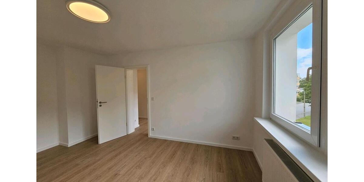 2, 5 - Zimmerwohnung kernsaniert zu verkaufen 2.5 zimmer