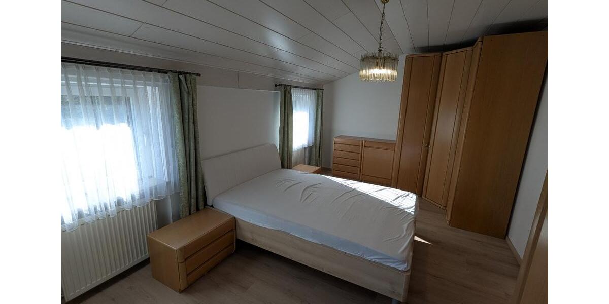 Etagenwohnung Eggenfelden - 2.5 Zimmer, 74 m&sup2;, 750&euro; | Angebot:26303040