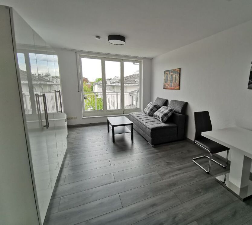 Provisionsfrei* Bezugsfreie 1 Zi. Wohnung mit Dachterrasse und EBK 1 zimmer