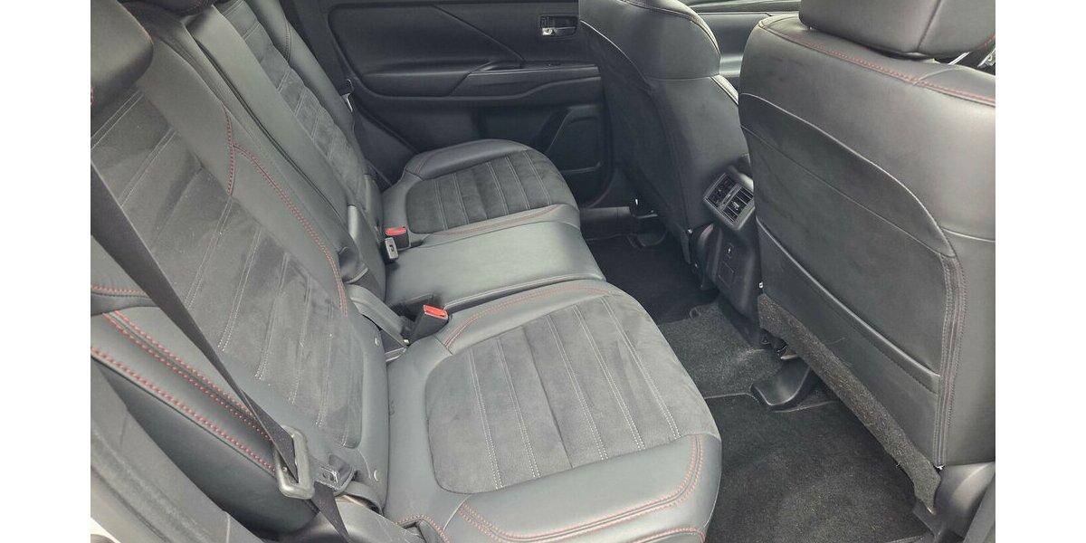 Mitsubishi Outlander Spirit 2WD 66.531 km 16.400 &euro; Wilsdruff 01723