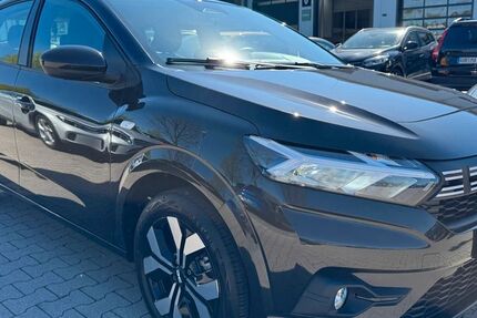 Dacia Sandero 6.990 km 18.490 &euro; Wiesmoor 26639