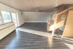 Große Maisonette mit Klimaanlagen (aktuell in 2 Wohnungen unterteilt) mit 2 Balkonen, 2 Einbauküchen und 2 Stellplätzen 5 zimmer