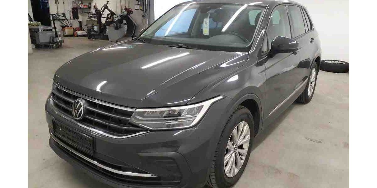 VW Tiguan 91.500 km 20.980 &euro; Neumünster 24537