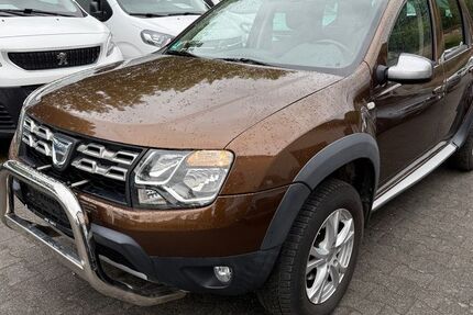 Dacia Duster 161.000 km 3.990 &euro; Heimersheim 53474