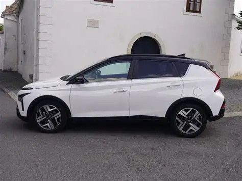 Hyundai BAYON 102.000 km 14.280 &euro; Altlußheim 68804