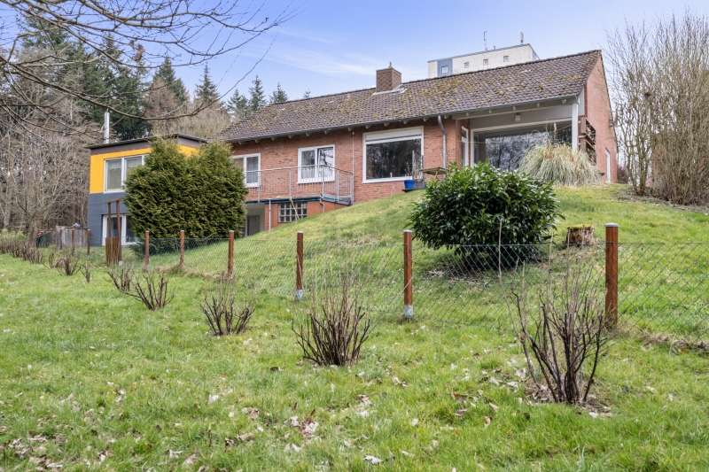Haus zum Kaufen in Preetz 319.000 € 180.69 m²