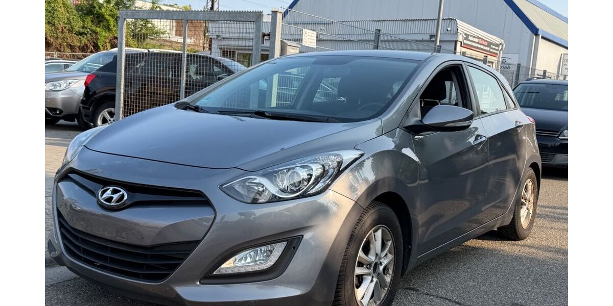 Hyundai i30 120.000 km 5.800 &euro; Weinheim 69469