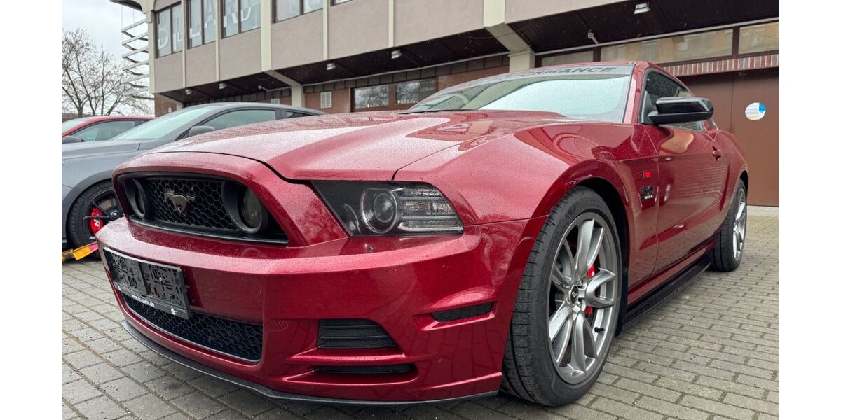 Ford Mustang 118.000 km 21.888 &euro; Berlin 13599
