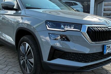 Skoda Karoq 3.001 km 37.980 € Dahnsdorf 14806