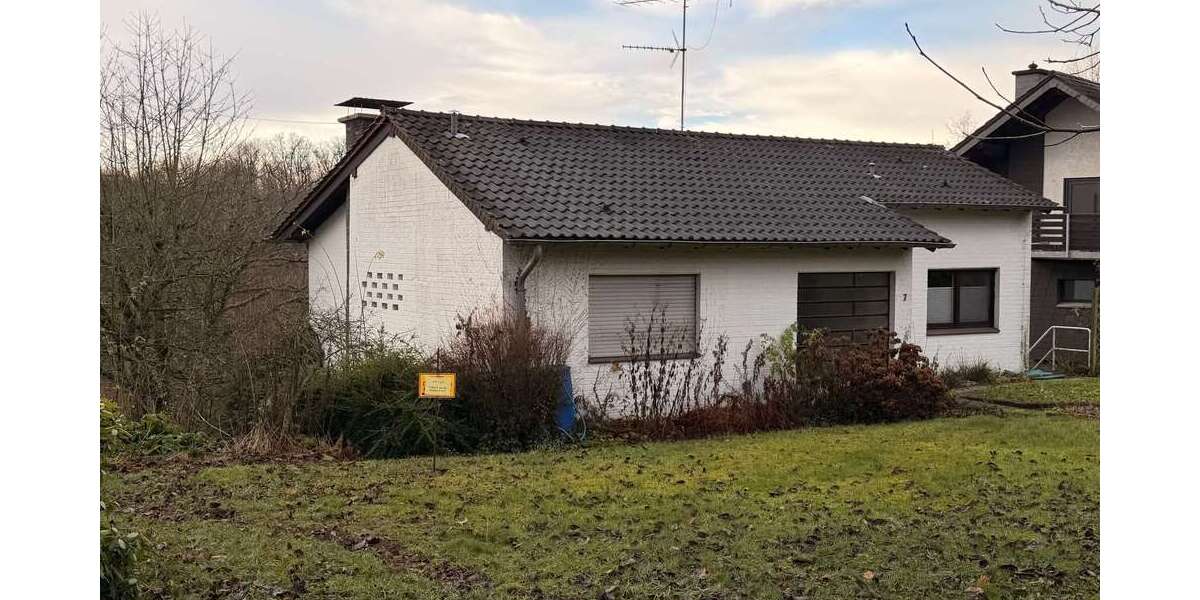 Einfamilienhaus Windeck - 8 Zimmer, 207 m&sup2;, 265.000&euro; | Angebot:24100120
