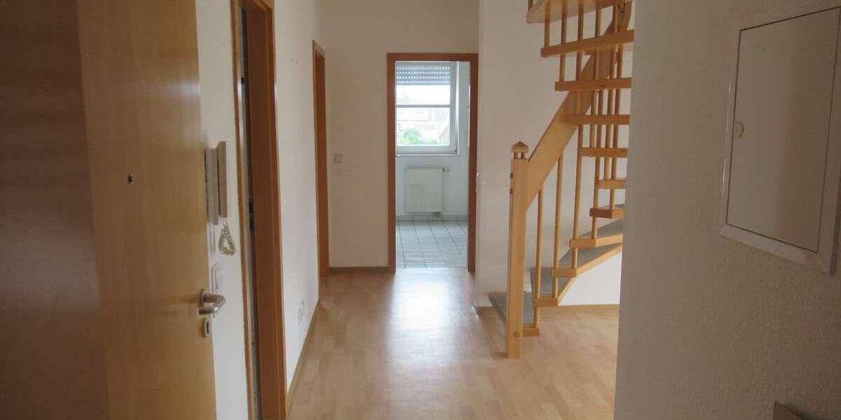 Etagenwohnung Aßlar - 4 Zimmer, 79 m&sup2;, 600&euro; | Angebot:25105752