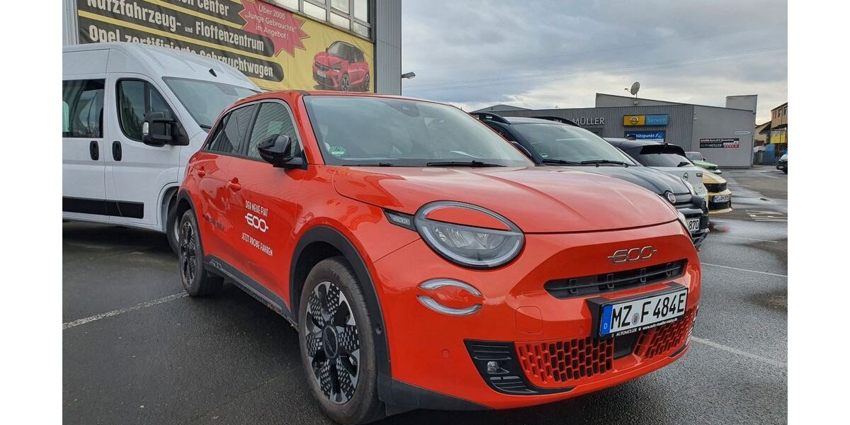 Fiat 600e 5.300 km 31.990 &euro; Mainz 55120