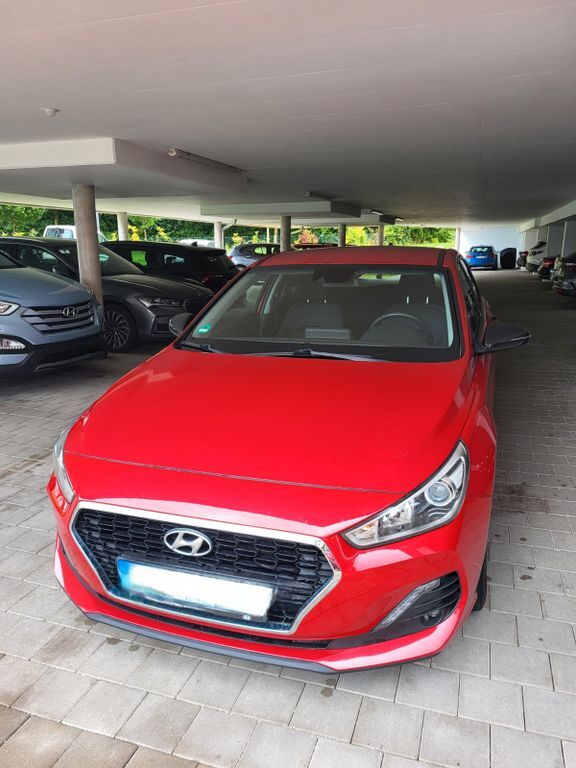 i30