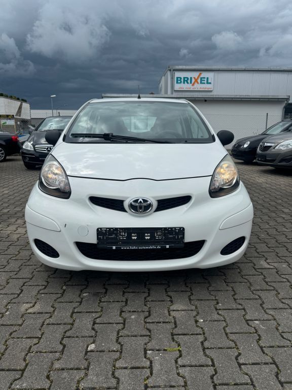 Aygo (X)