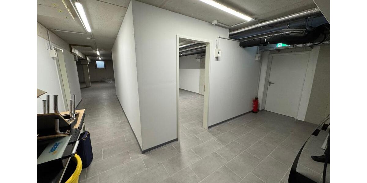 Vermietung von Keller-Aktenräumen zimmer