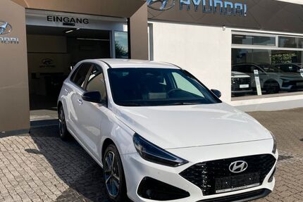 Hyundai i30 2.000 km 21.990 &euro; Emmendingen-Kollmarsreute 79312
