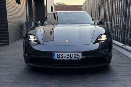 Porsche Taycan 82.000 km 59.000 € Braunschweig 38108