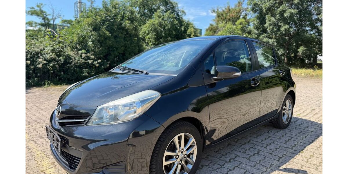 Toyota Yaris 174.000 km 4.800 &euro; Hannover 30179