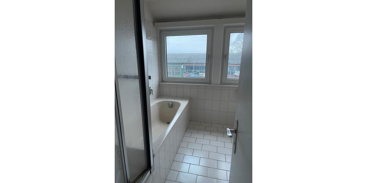 Etagenwohnung Jork - 3 Zimmer, 130 m&sup2;, 1.350&euro; | Angebot:25182837