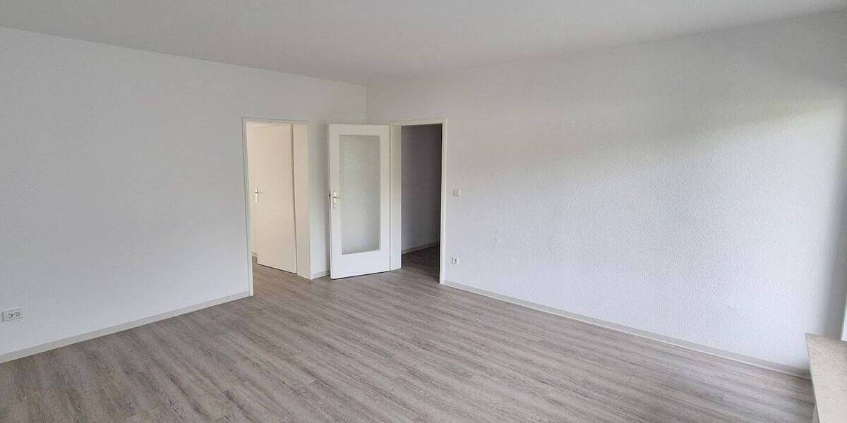 Etagenwohnung Bonn Pennenfeld - 2 Zimmer, 55 m&sup2;, 563&euro; | Angebot:26433521