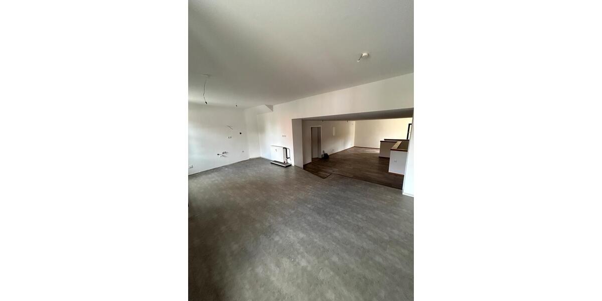 Etagenwohnung Burghausen - 1 Zimmer, 66 m&sup2;, 850&euro; | Angebot:26682592