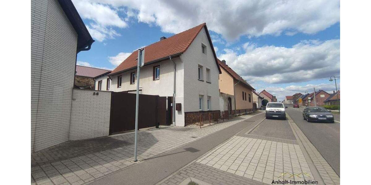 Mehrfamilienhaus, Wohnhaus Bitterfeld-Wolfen Bobbau - 8 Zimmer, 197 m&sup2;, 290.000&euro; | Angebot:25822452
