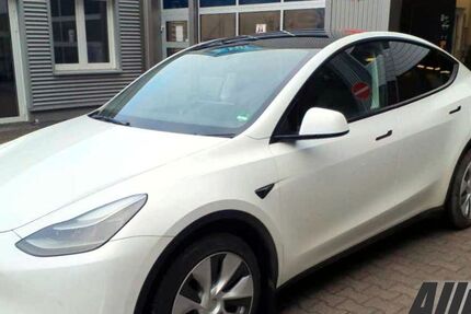 Tesla Model Y 26.950 km 35.250 &euro; Schöningen 38364