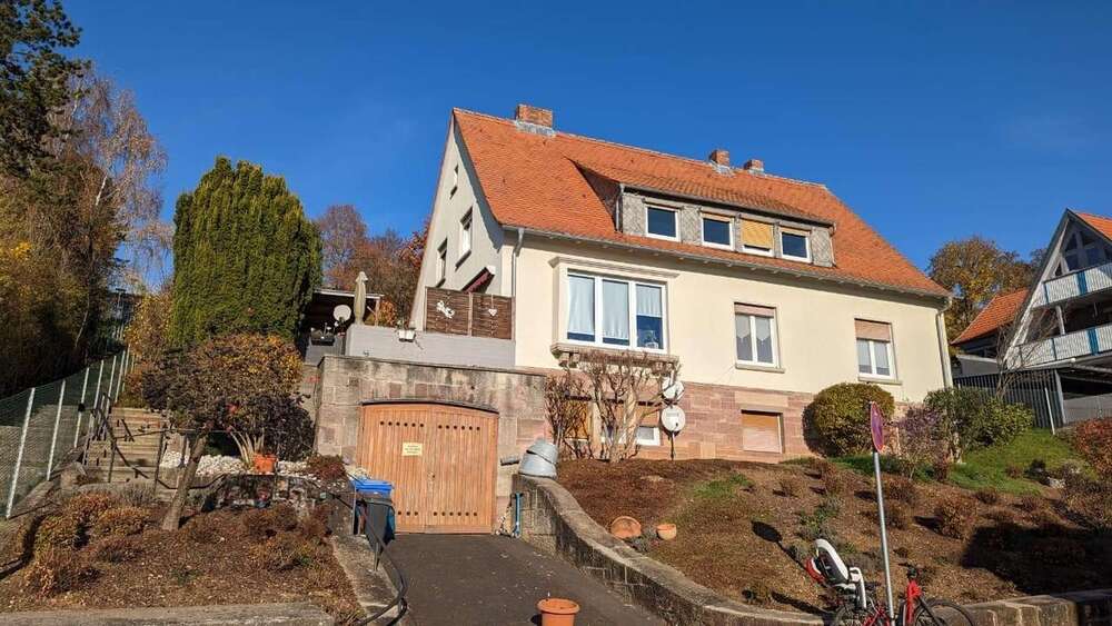 Einfamilienhaus Bad Neustadt an der Saale - 12 Zimmer, 223 m&sup2;, 475.000&euro; | Angebot:26422628