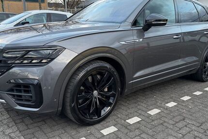 VW Touareg 149.000 km 43.900 &euro; Kasel 54317