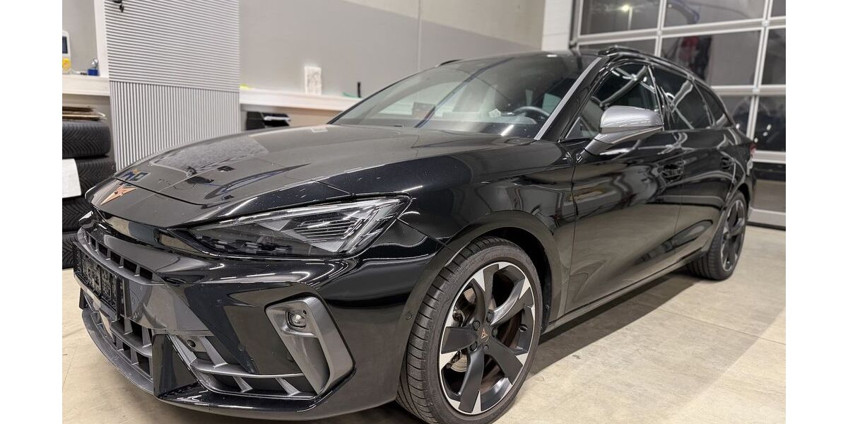 Cupra Leon 27.099 km 28.700 &euro; Memmingen 87700