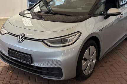 VW ID.3 8.350 km 24.390 &euro; Holzkirchen 83607