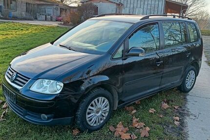 VW Touran 285.200 km 2.380 &euro; Möckmühl 74219