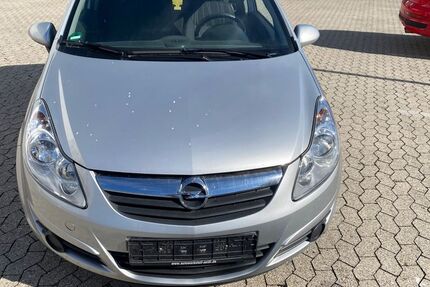 Opel Corsa 105.000 km 799 € Gräfelfing 82166
