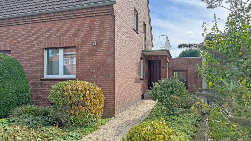 Einfamilienhaus Voerde Spellen - 5 Zimmer, 95 m&sup2;, 420.000&euro; | Angebot:24040118