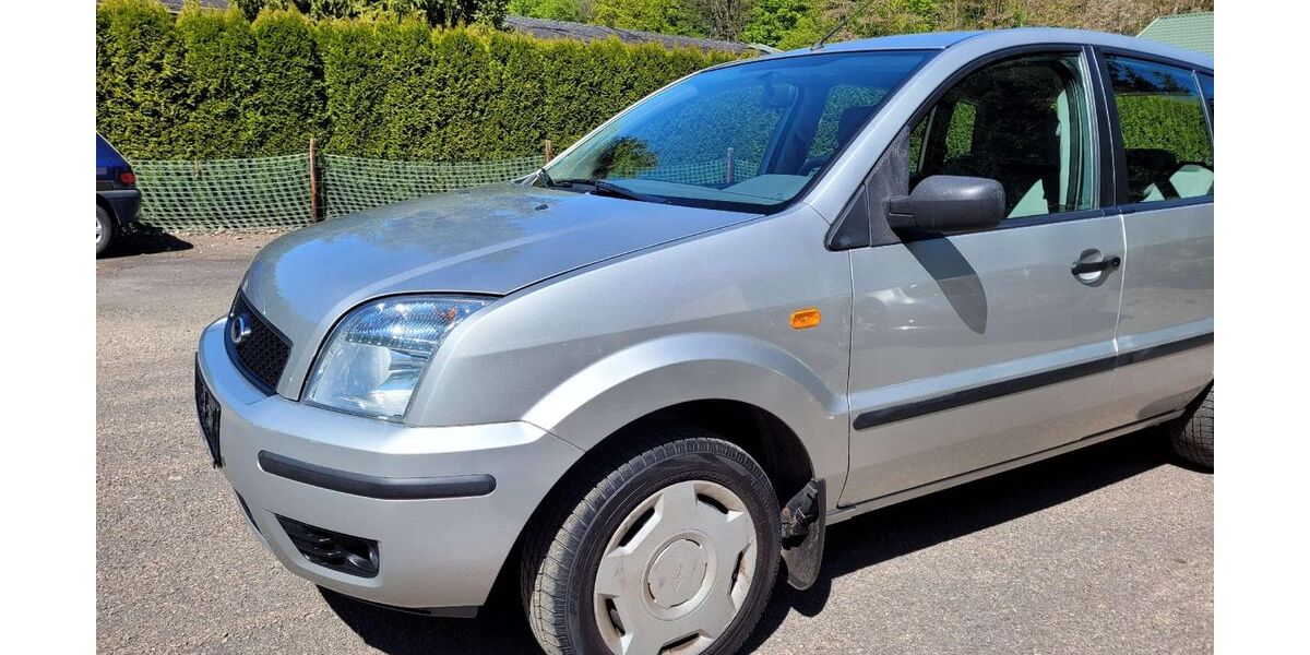 Ford Fusion 48.850 km 3.750 &euro; Frohburg 04654