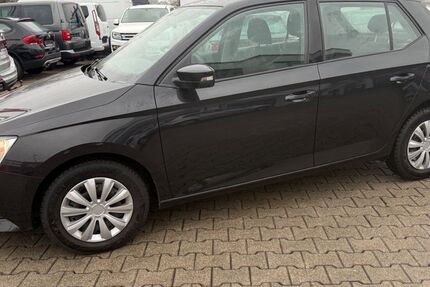 Skoda Fabia 94.600 km 7.499 &euro; Heidenheim-Schnaitheim 89520