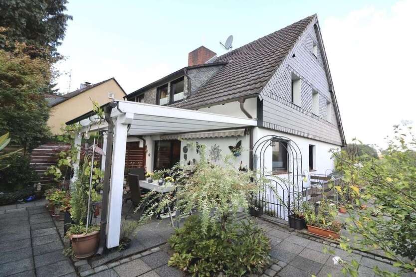 Haus zum Kaufen in Solingen 430.000 € 120 m² 5 zimmer