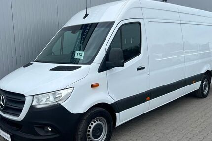 Mercedes-Benz Sprinter 93.618 km 30.949 &euro; Berlin 13055