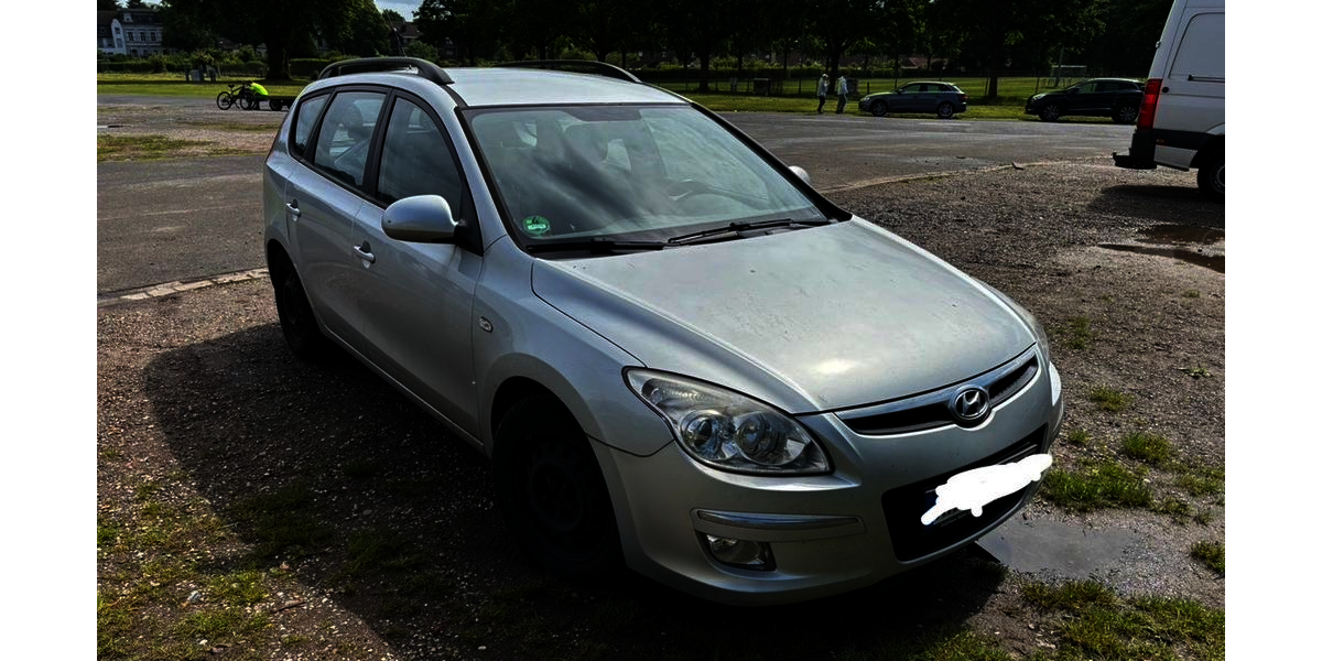 Hyundai i30 153.000 km 1.299 &euro; Tönisvorst 47918