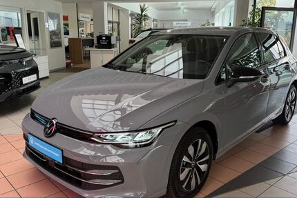 VW Golf 4.412 km 25.900 € Gladenbach 35075