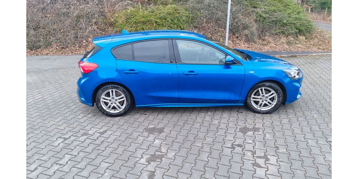Ford Focus 47.000 km 15.000 &euro; Lennestadt 57368