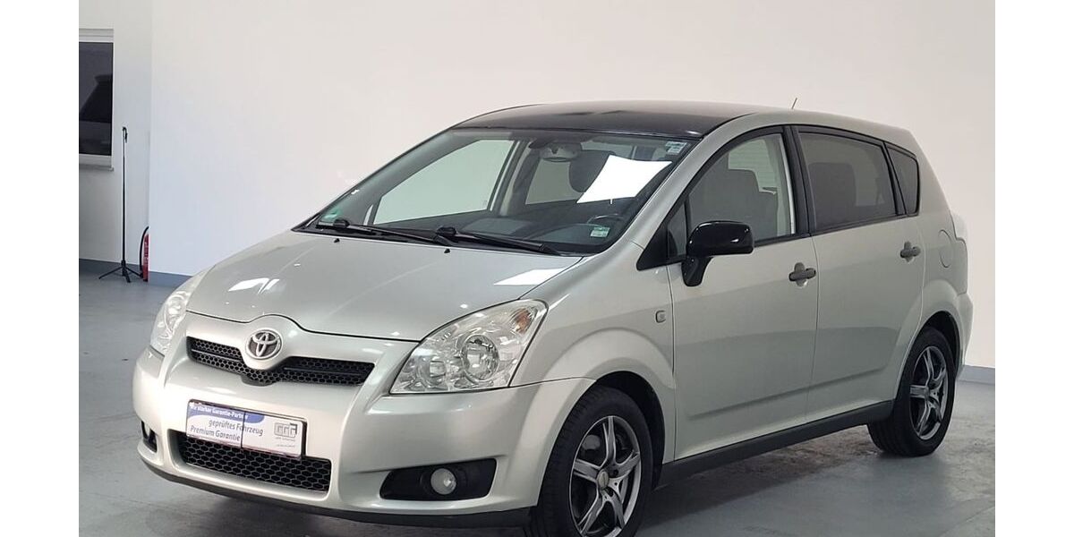 Toyota Corolla Verso 125.700 km 5.990 &euro; Hamburg 22043