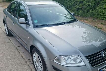 VW Passat 229.000 km 1.950 &euro; Flörsheim 65439