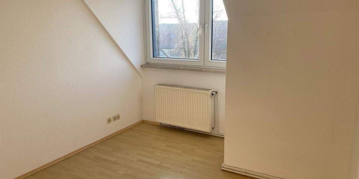 Zimmer Halle (Saale) Damaschkestraße - 2 Zimmer, 55 m&sup2;, 460&euro; | Angebot:26306160